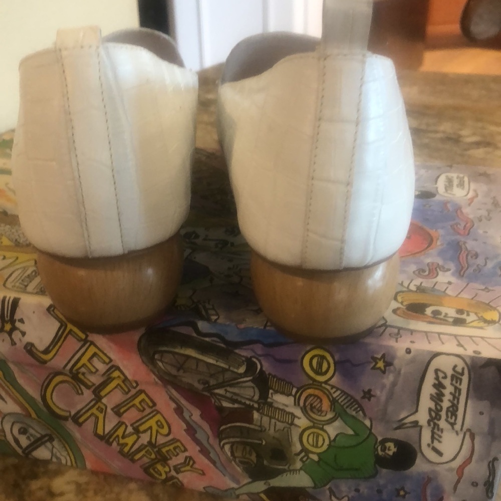Jeffrey Campbell Viona white croc leather pointed-toe flats 9.5m like NEW - Picture 4 of 7